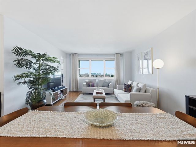 6600 Boulevard E 19H, West New York, NJ 07093
