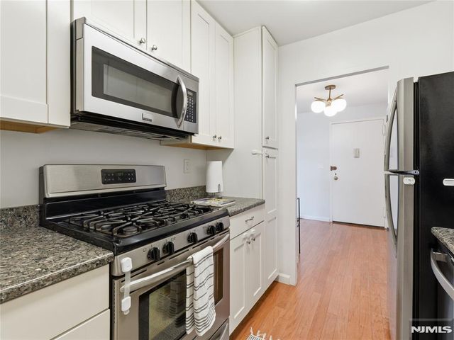 6600 Boulevard E 19H, West New York, NJ 07093
