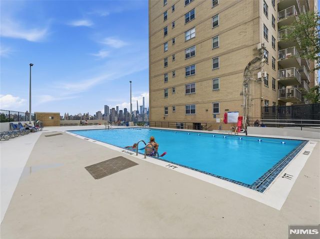6600 Boulevard E 19H, West New York, NJ 07093