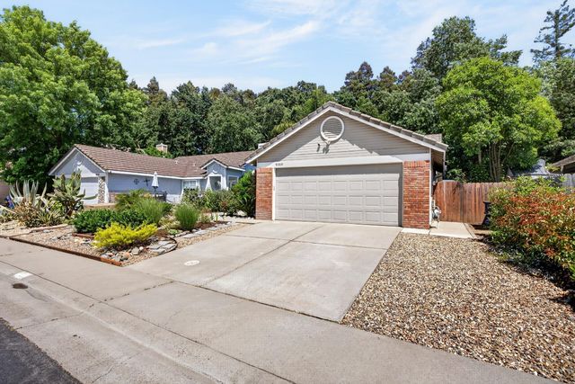 9509 Big Timber Dr, Elk Grove, CA 95758