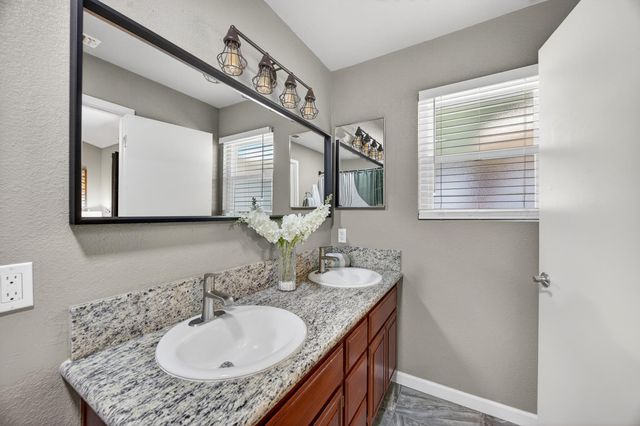 9509 Big Timber Dr, Elk Grove, CA 95758