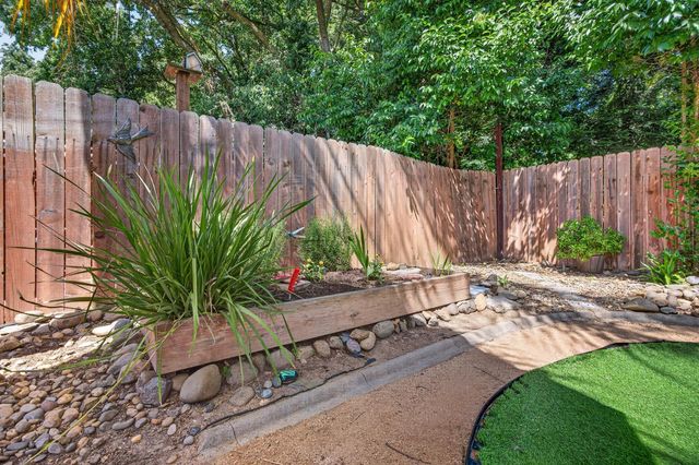 9509 Big Timber Dr, Elk Grove, CA 95758
