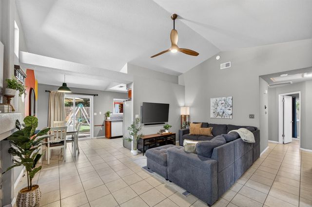 9509 Big Timber Dr, Elk Grove, CA 95758