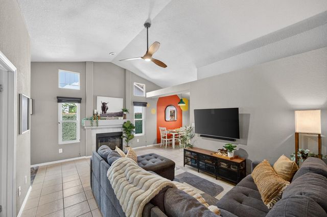 9509 Big Timber Dr, Elk Grove, CA 95758