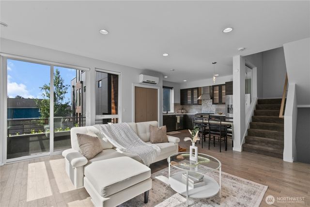 1302 30th Avenue S, Seattle, WA 98144
