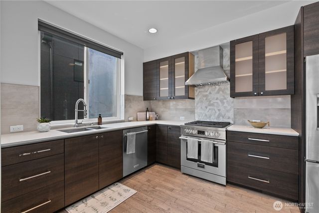 1302 30th Avenue S, Seattle, WA 98144