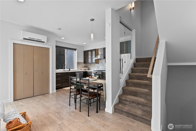 1302 30th Avenue S, Seattle, WA 98144