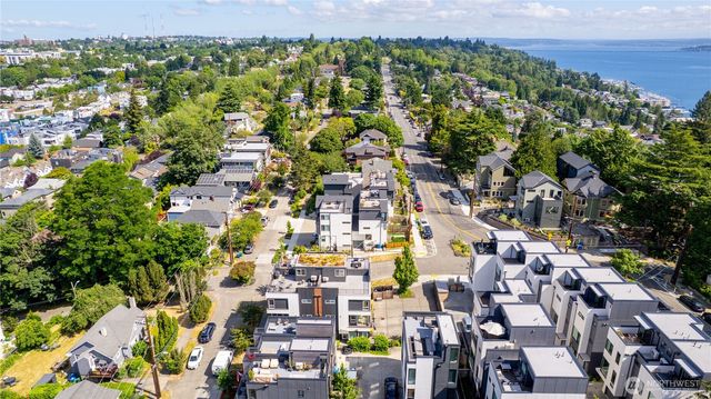 1302 30th Avenue S, Seattle, WA 98144