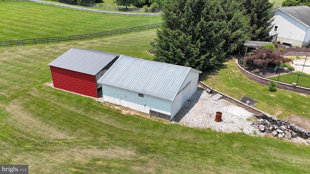 2366 BRADDOCK RD, Mount Airy, MD 21771