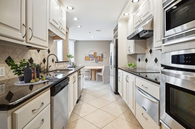 3350 Mccue Road 603, Houston, TX 77056