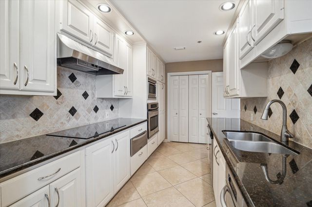3350 Mccue Road 603, Houston, TX 77056