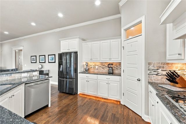 4202 NE Kenton Avenue, Bentonville, AR 72712