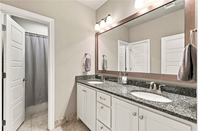 4202 NE Kenton Avenue, Bentonville, AR 72712