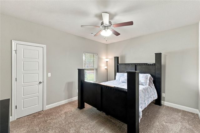 4202 NE Kenton Avenue, Bentonville, AR 72712
