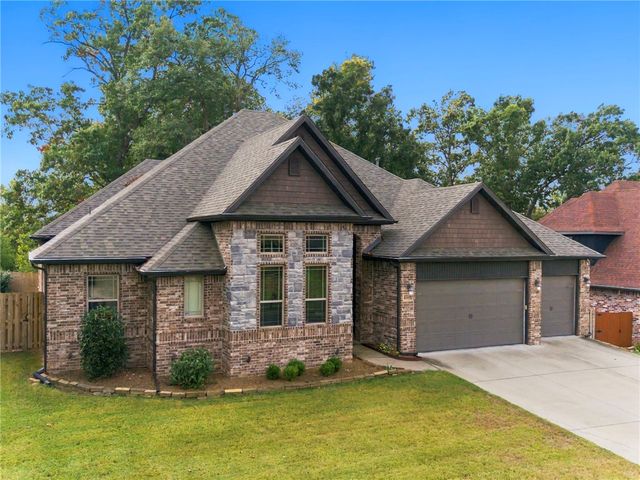 4202 NE Kenton Avenue, Bentonville, AR 72712