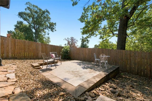 4202 NE Kenton Avenue, Bentonville, AR 72712