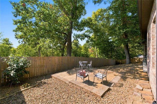 4202 NE Kenton Avenue, Bentonville, AR 72712