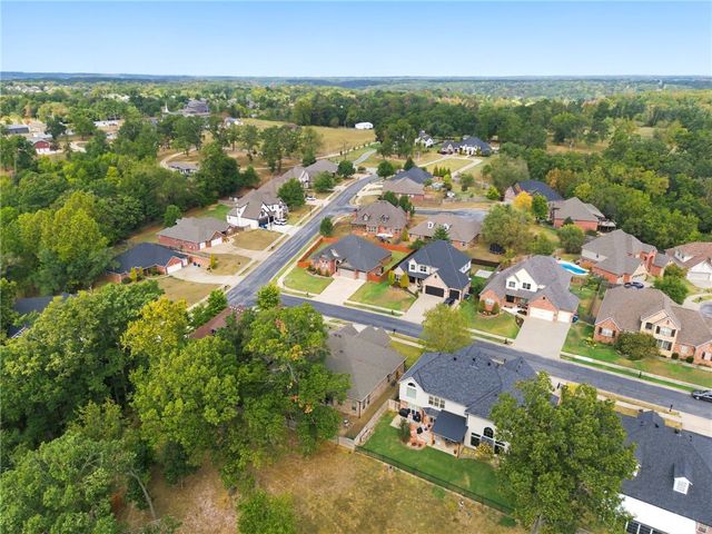 4202 NE Kenton Avenue, Bentonville, AR 72712