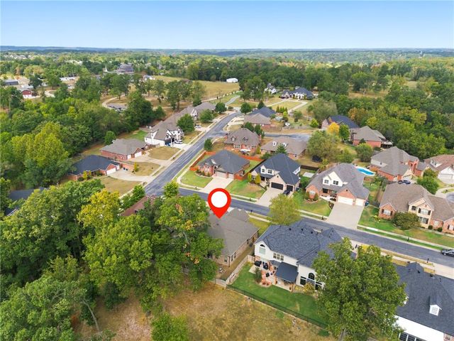 4202 NE Kenton Avenue, Bentonville, AR 72712