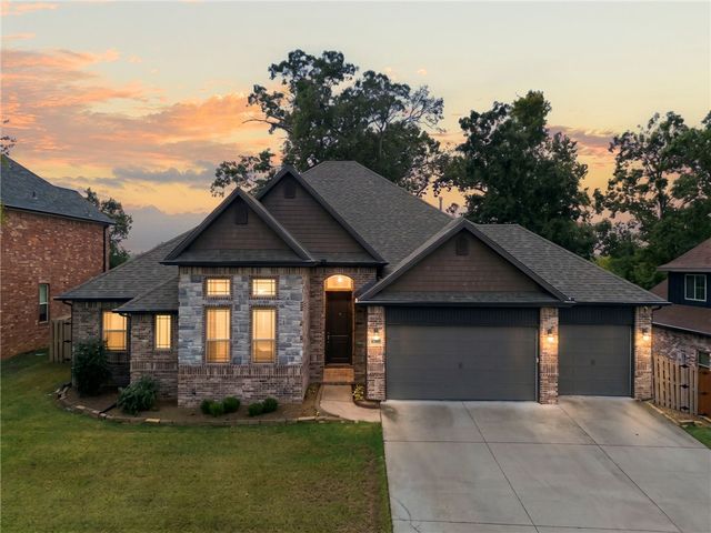 4202 NE Kenton Avenue, Bentonville, AR 72712