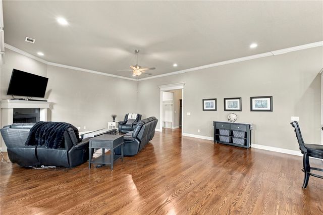 4202 NE Kenton Avenue, Bentonville, AR 72712