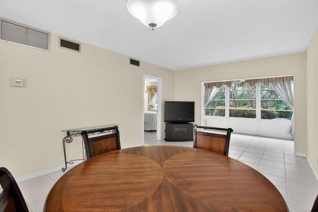 2115 NE 42nd Court 109n, Lighthouse Point, FL 33064