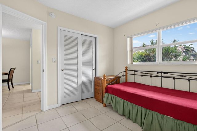 2115 NE 42nd Court 109n, Lighthouse Point, FL 33064