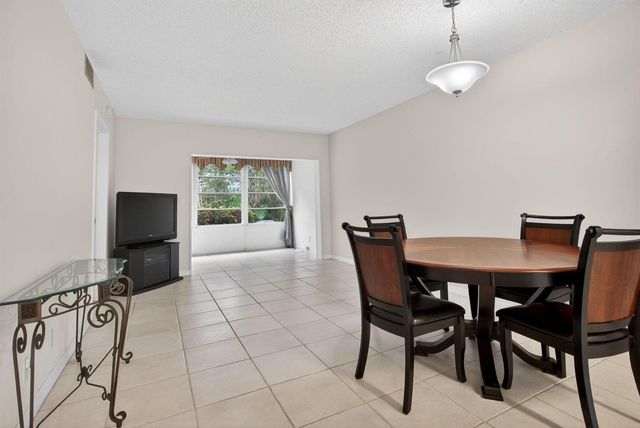 2115 NE 42nd Court 109n, Lighthouse Point, FL 33064