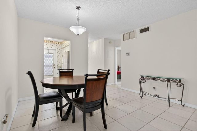 2115 NE 42nd Court 109n, Lighthouse Point, FL 33064