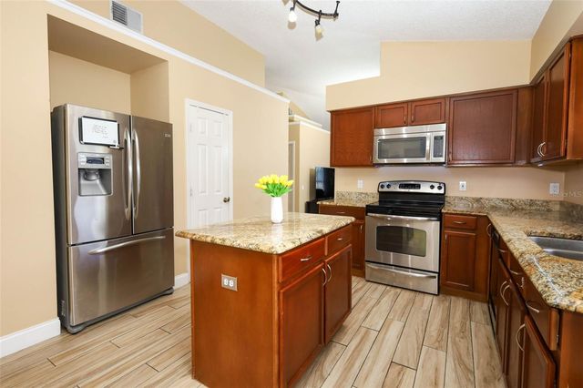 9271 BENT ARROW COVE, Apopka, FL 32703
