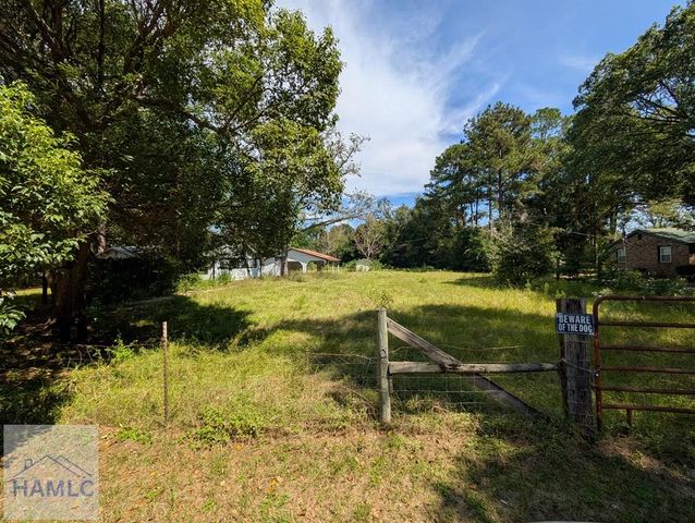 141 Nichols Road, Jesup, GA 31545