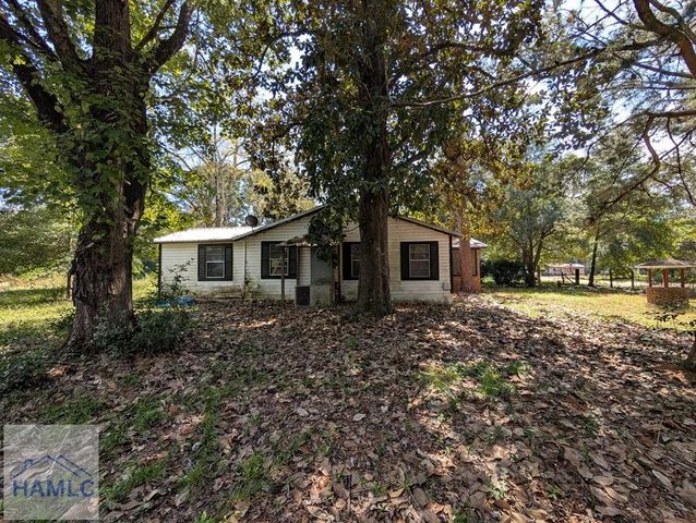 141 Nichols Road, Jesup, GA 31545