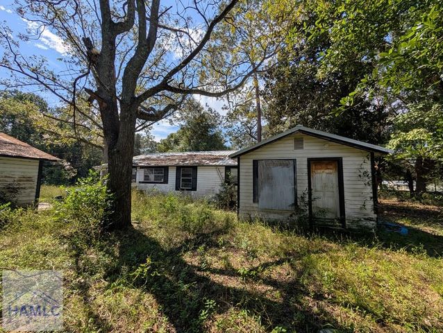 141 Nichols Road, Jesup, GA 31545