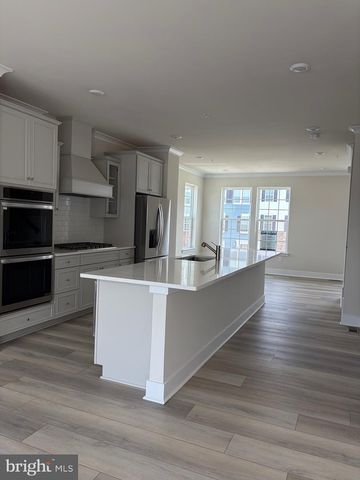 7614 RIVER REACH RD, Windsor Mill, MD 21244