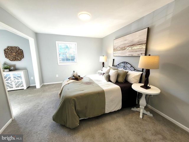 4552 KING EDWARD CT, Annandale, VA 22003