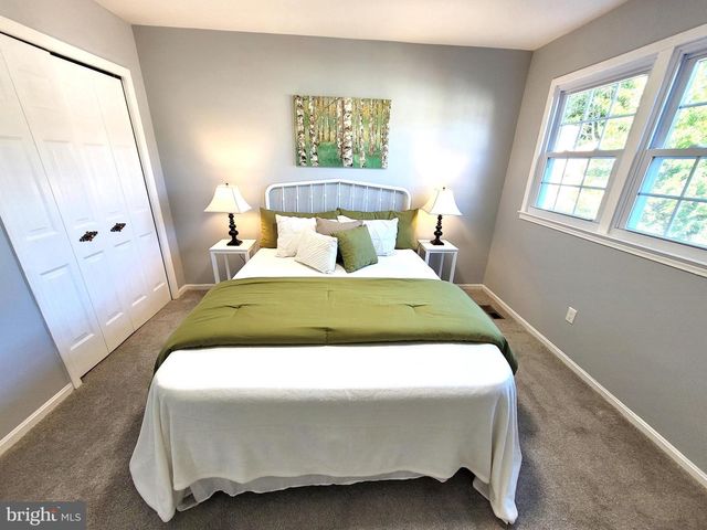 4552 KING EDWARD CT, Annandale, VA 22003