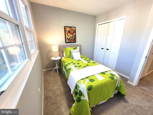 4552 KING EDWARD CT, Annandale, VA 22003