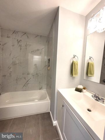 4552 KING EDWARD CT, Annandale, VA 22003