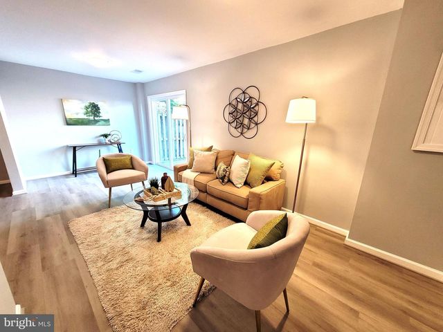 4552 KING EDWARD CT, Annandale, VA 22003