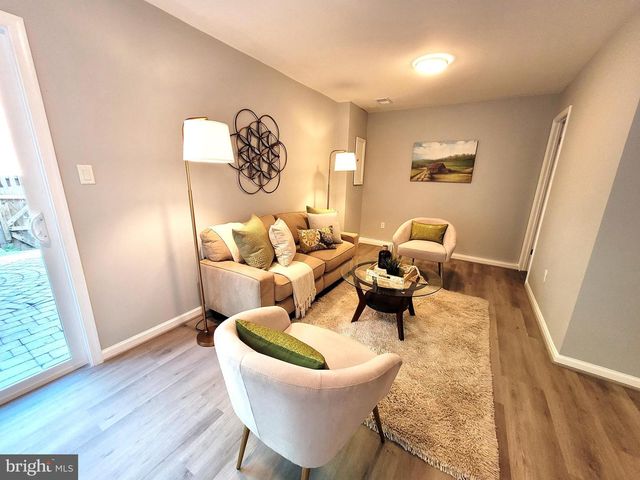 4552 KING EDWARD CT, Annandale, VA 22003