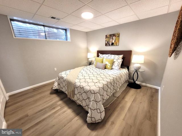 4552 KING EDWARD CT, Annandale, VA 22003