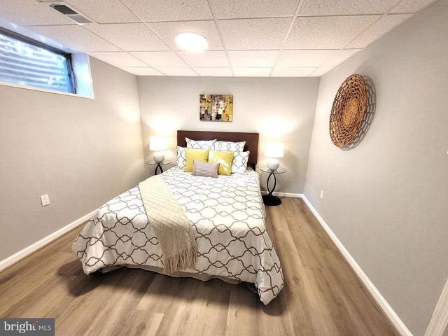 4552 KING EDWARD CT, Annandale, VA 22003