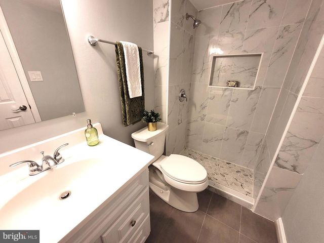 4552 KING EDWARD CT, Annandale, VA 22003