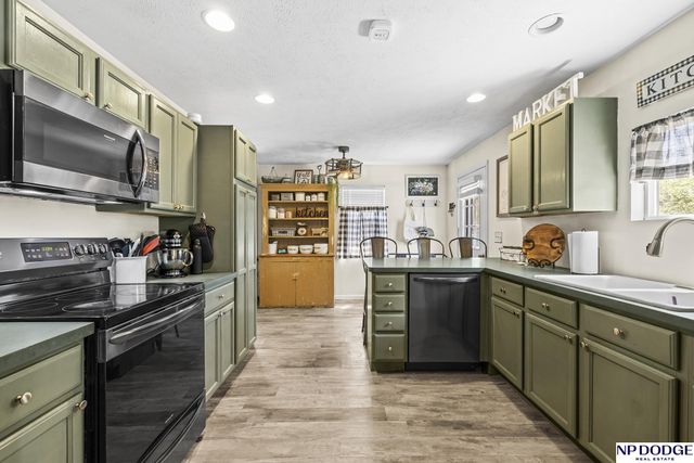 911 W Military Avenue, Fremont, NE 68025
