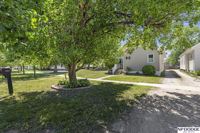 911 W Military Avenue, Fremont, NE 68025