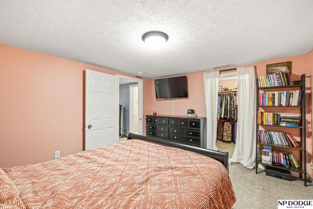 911 W Military Avenue, Fremont, NE 68025