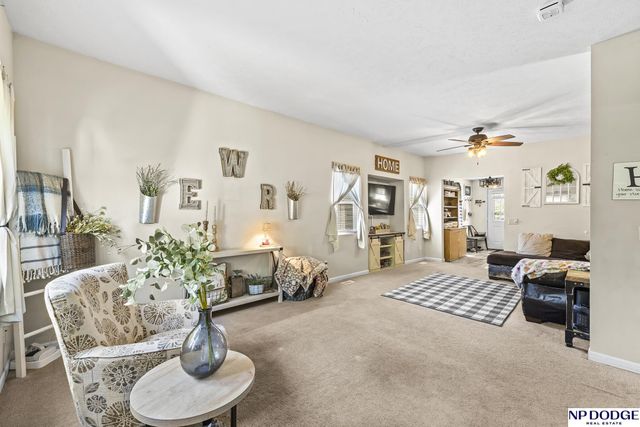 911 W Military Avenue, Fremont, NE 68025