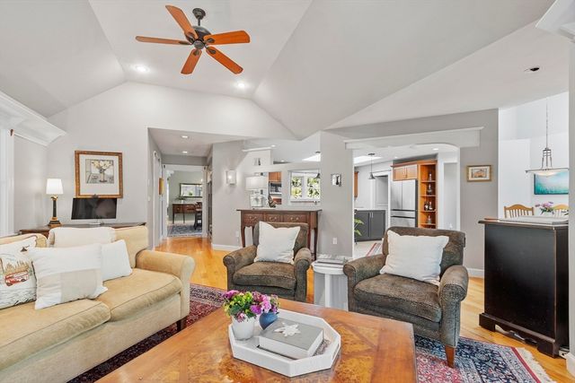 343 Holden Wood Rd, Concord, MA 01742