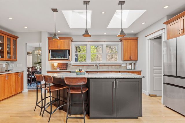 343 Holden Wood Rd, Concord, MA 01742