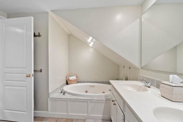343 Holden Wood Rd, Concord, MA 01742